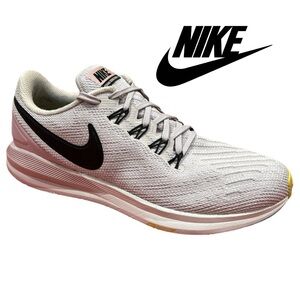Nike Women’s Zoom Structure Light Purple Sneakers -‎ Size 7